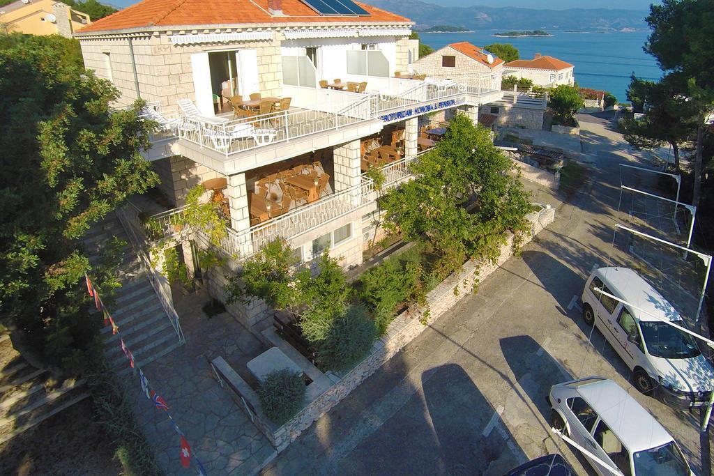 Guest House Lovric Lumbarda Exterior foto